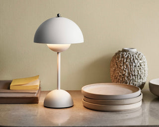Flowerbud  – Ikonisk bärbar designlampa